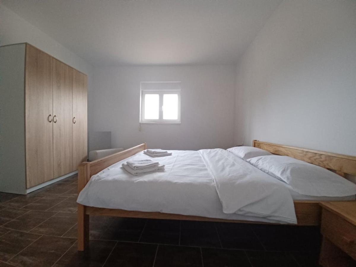 Apartman Milanko Muskovci Esterno foto